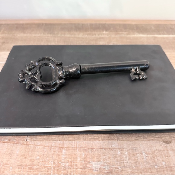 Key Large Vintage Black Skeleton Key Hidden Corkscrew black silver shelf decor - Picture 4 of 8